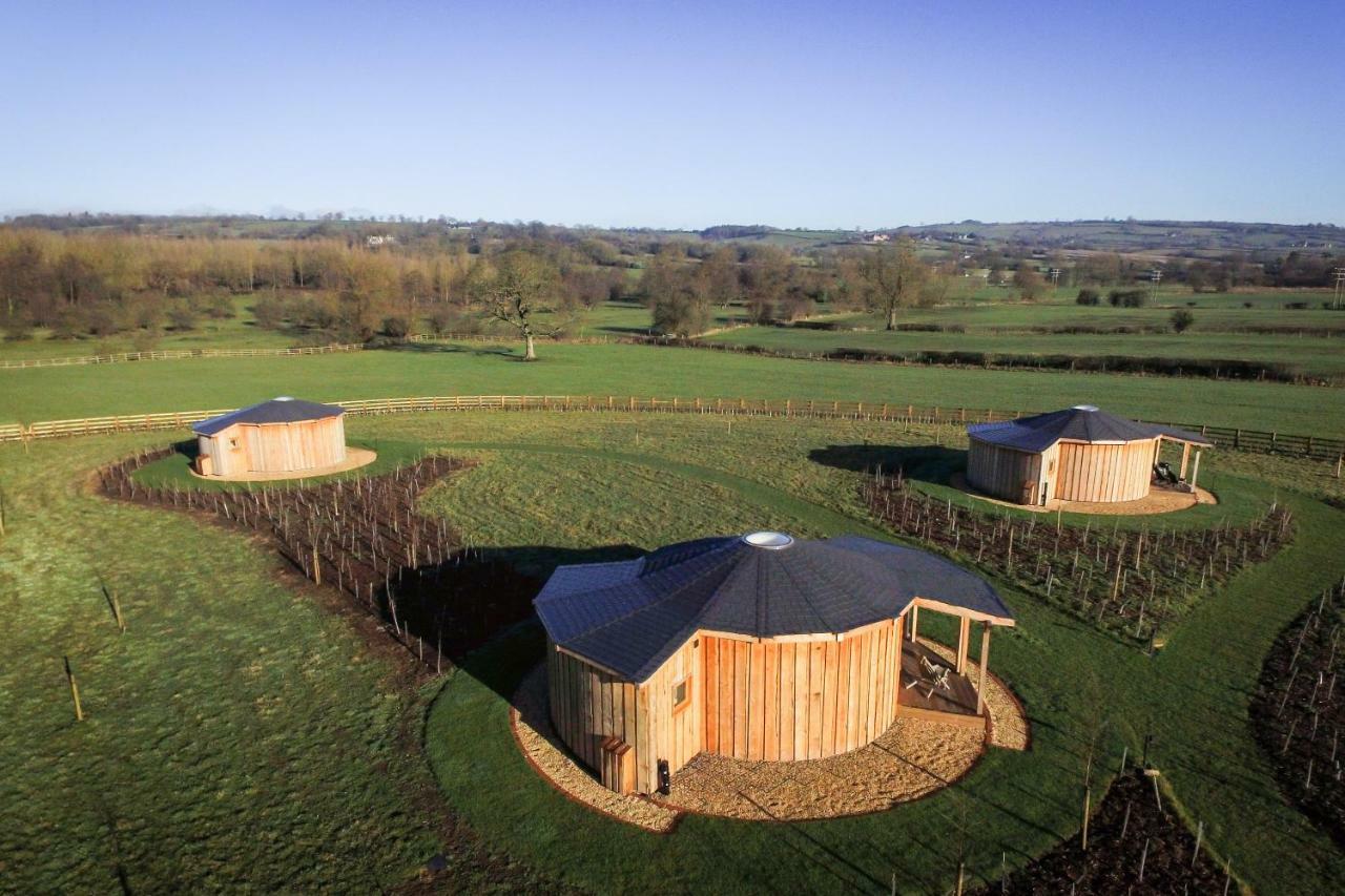 Nether Farm Roundhouses - Henmore Water & Sturston Winds With Hot Tubs - Bradley Wood No Hot Tub Ashbourne  Exterior photo